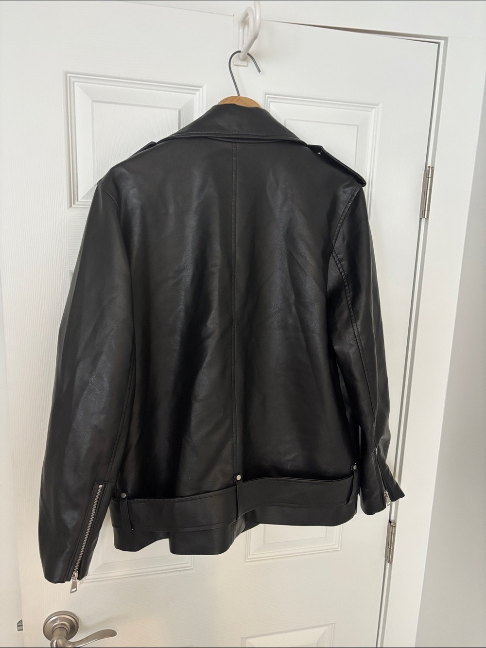 JOE FRESH Black Faux Leather Biker Jacket MOTO jacket with belt size large - Picture 4 of 11